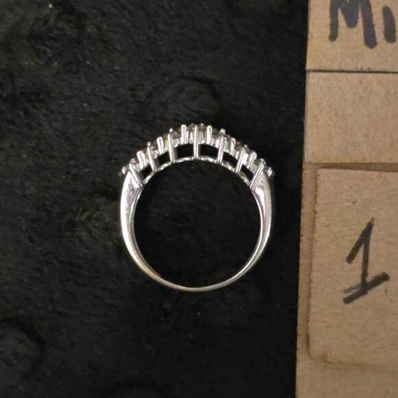 1 ct total Diamond Cluster 14K White Gold size 7 - Picture 4 of 5